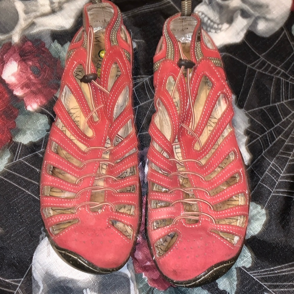Jbu Womens Womens Sandals Scuba Bungee Size 8 Red Barefoot Design Flat